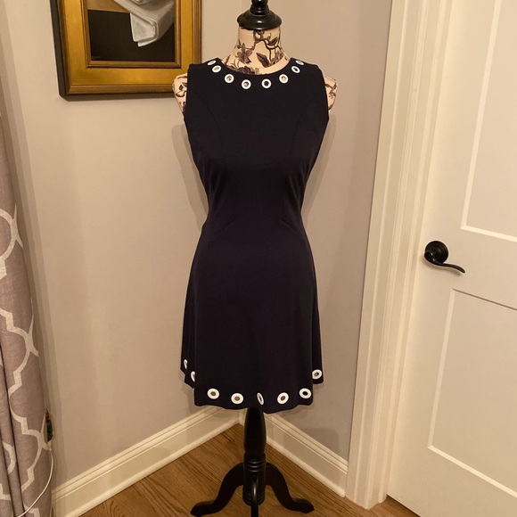 🌺 Dress by Michael Kors 🌺 - Picture 2 of 3